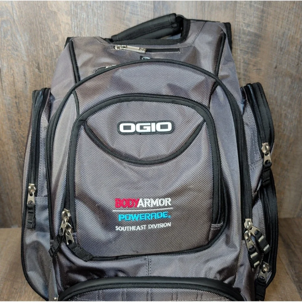 OGIO METRO Tech Backpack Laptop Bag Black Multiple Compartments Organizer Travel